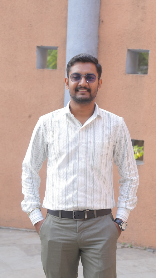 Dhruv Akbari